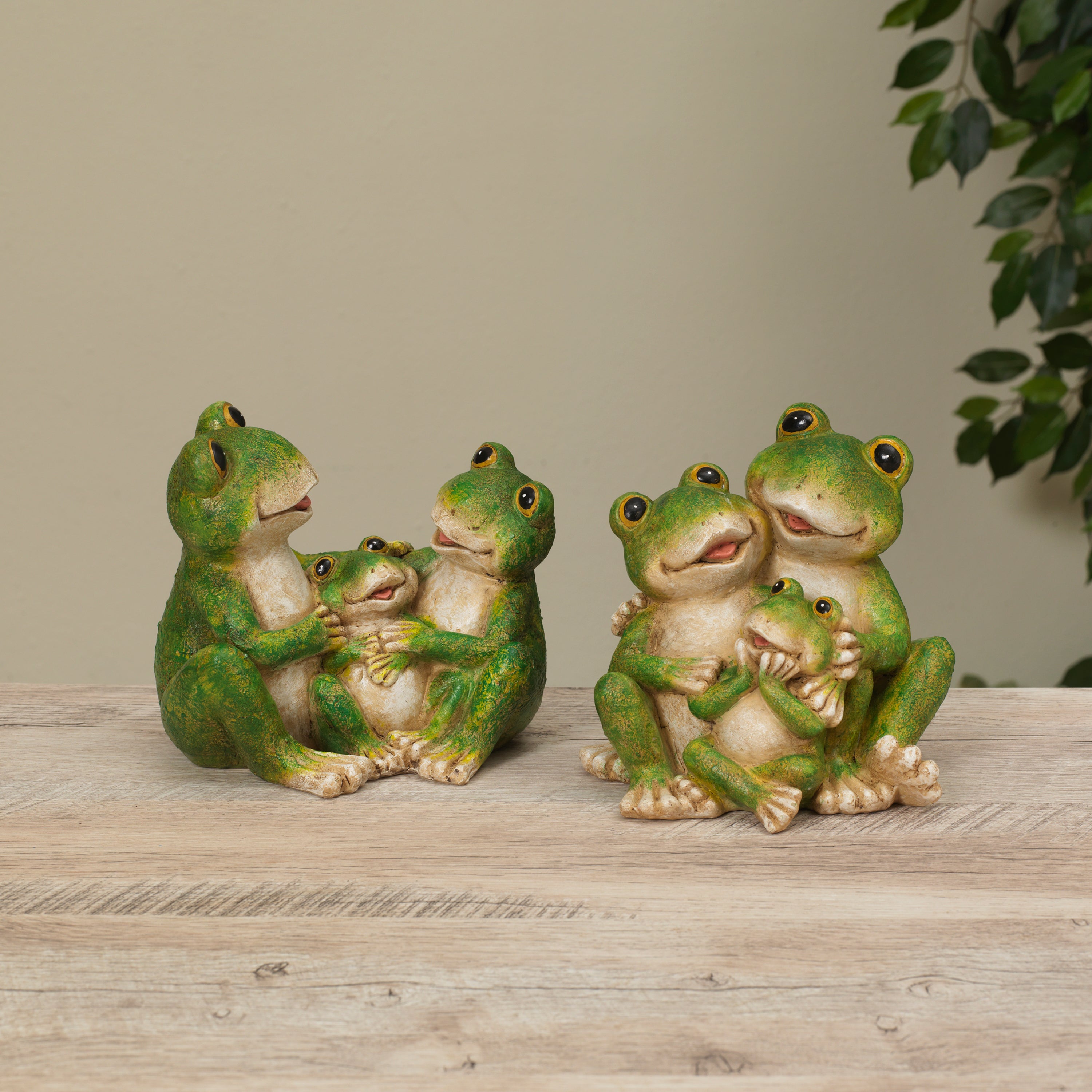 7 in. Resin Frog Family Figurines, set of 2